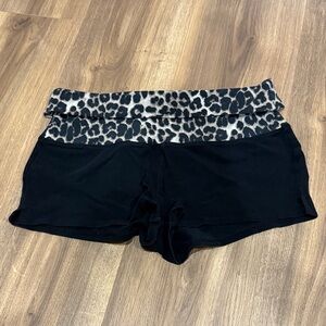 Leopard Print Black Women's Shorts